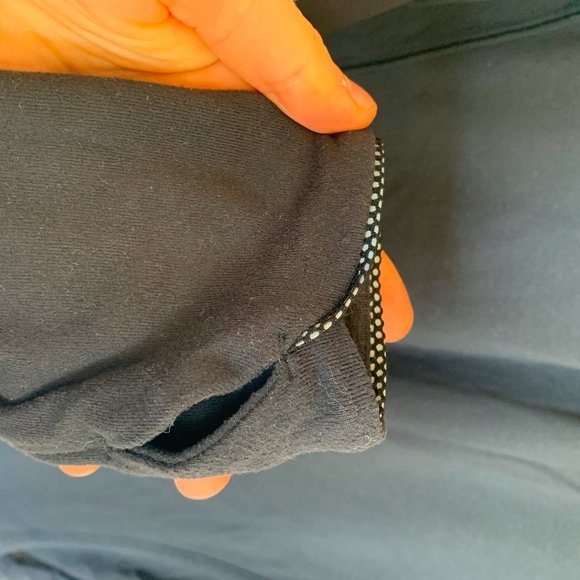 Lululemon, black long sleeve shirt, size 8 (M) - Picture 3 of 3